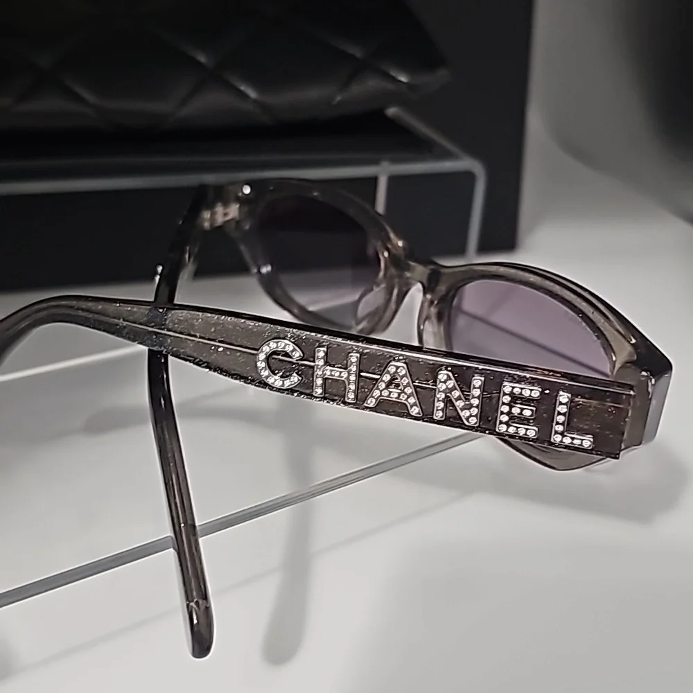 CHANEL RECTANGLE 71280A s1746 Silver Trendy Sunglasses Y2K